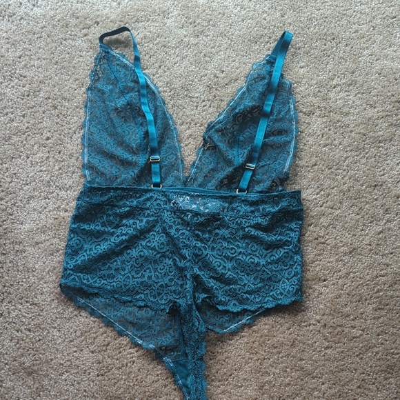 Teal Lace Chemise - Picture 4 of 5